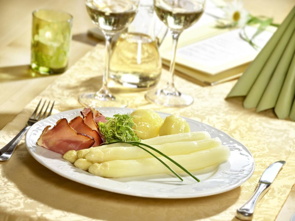 Gasthof Restaurant Buergerstueble Санкт Петер Екстериор снимка